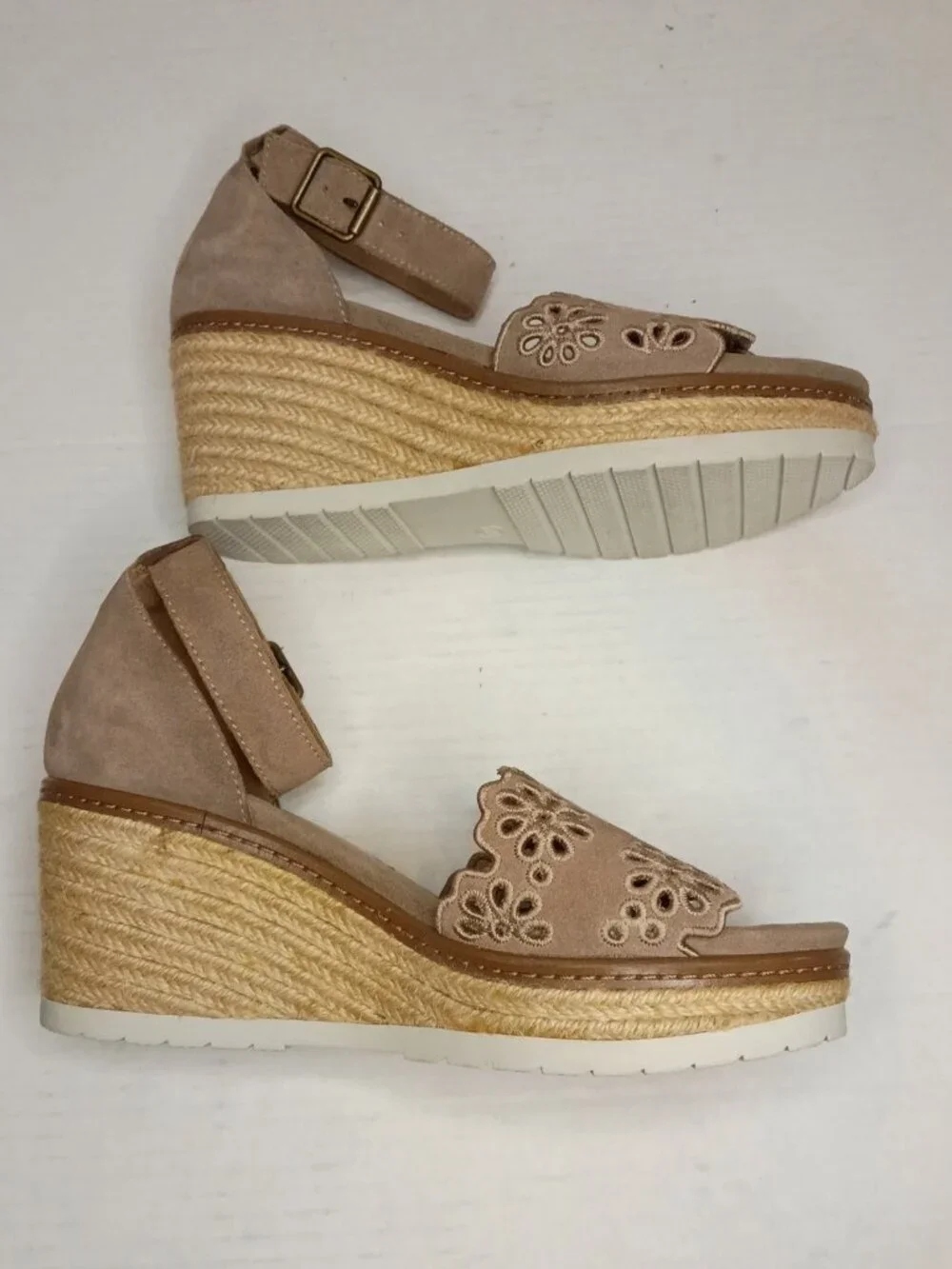 Nicole Nice Taupe Leather Floral Cutout Espadrille Wedge Sandals 7.5M